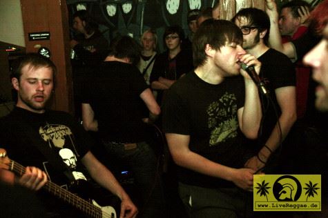 Trainwreck (NL) Projekt Schuldenberg, Plauen - 31. Mai 2009 (6).jpg